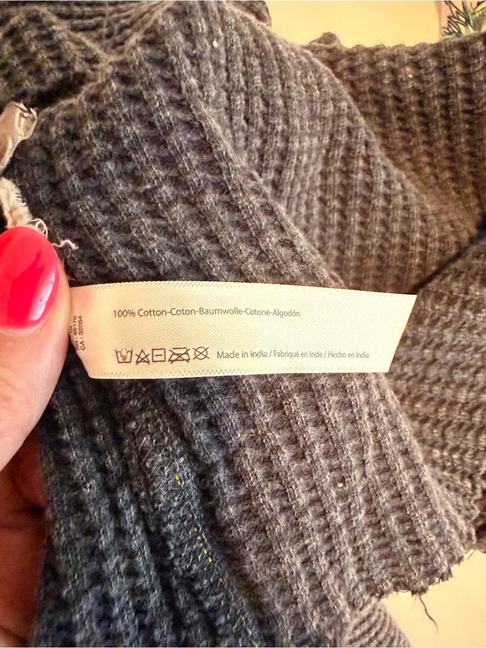 Free people charcoal gray waffle knit raw edge - Picture 5 of 7